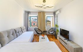 Mitropoleos Suite
